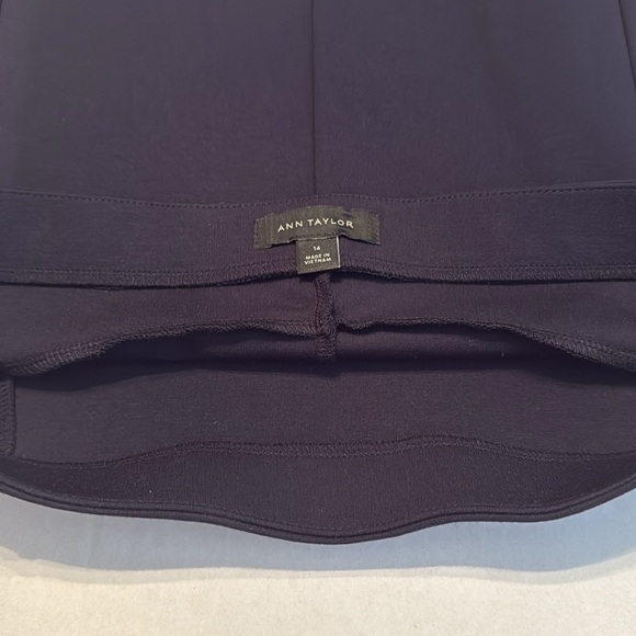 Ann Taylor Ponte Pencil Skirt in Atlantic Navy Size 14 - Picture 11 of 14